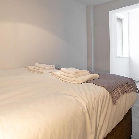 Copenhagen Court Apartments Μπεϊσινγκστόουκ Εξωτερικό φωτογραφία