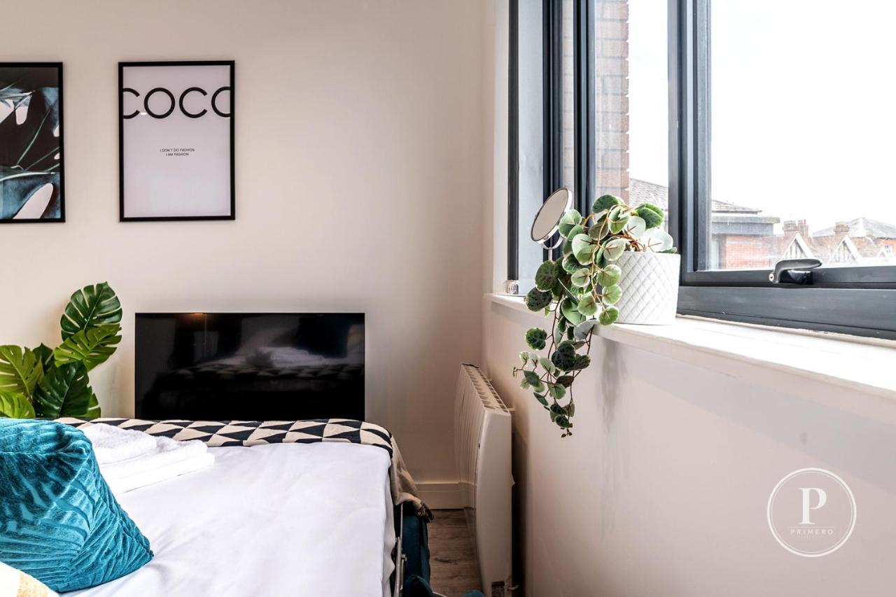 Copenhagen Court Apartments Μπεϊσινγκστόουκ Εξωτερικό φωτογραφία